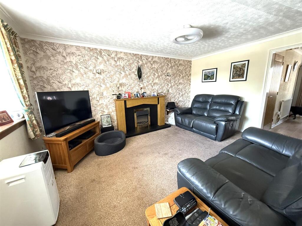 12 sheringham new 3.jpeg