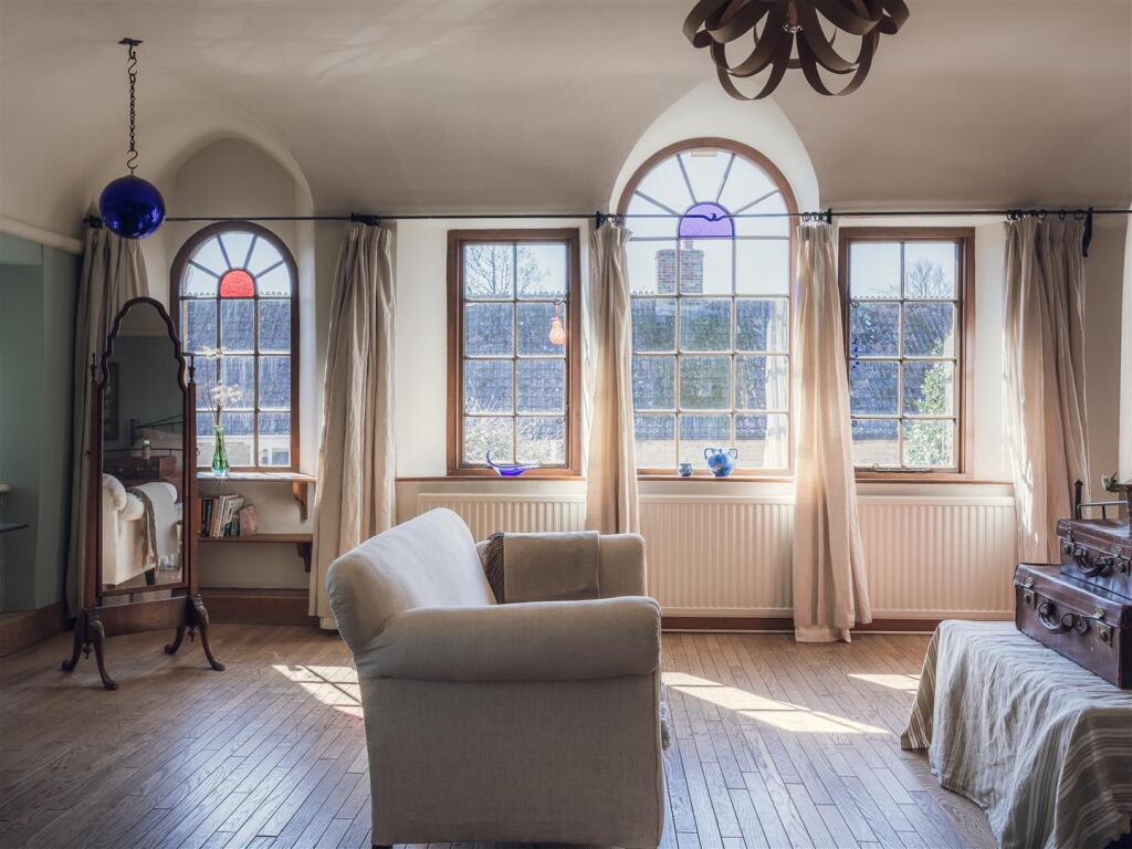 2025-04-02-J3019-Eves-0186-HDR.jpg