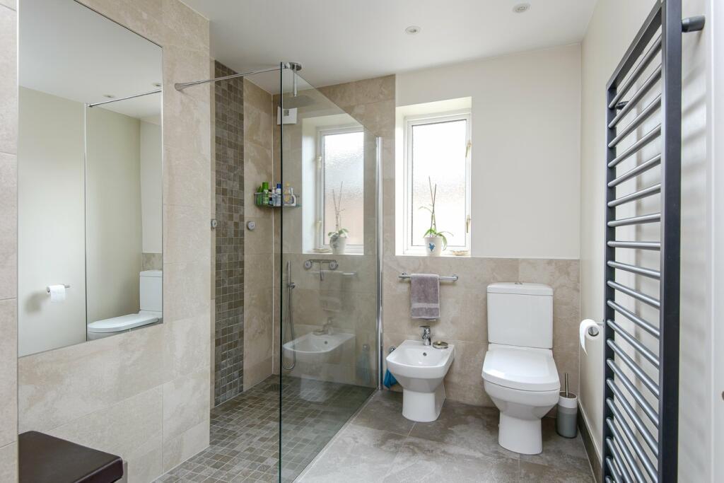 Master Ensuite