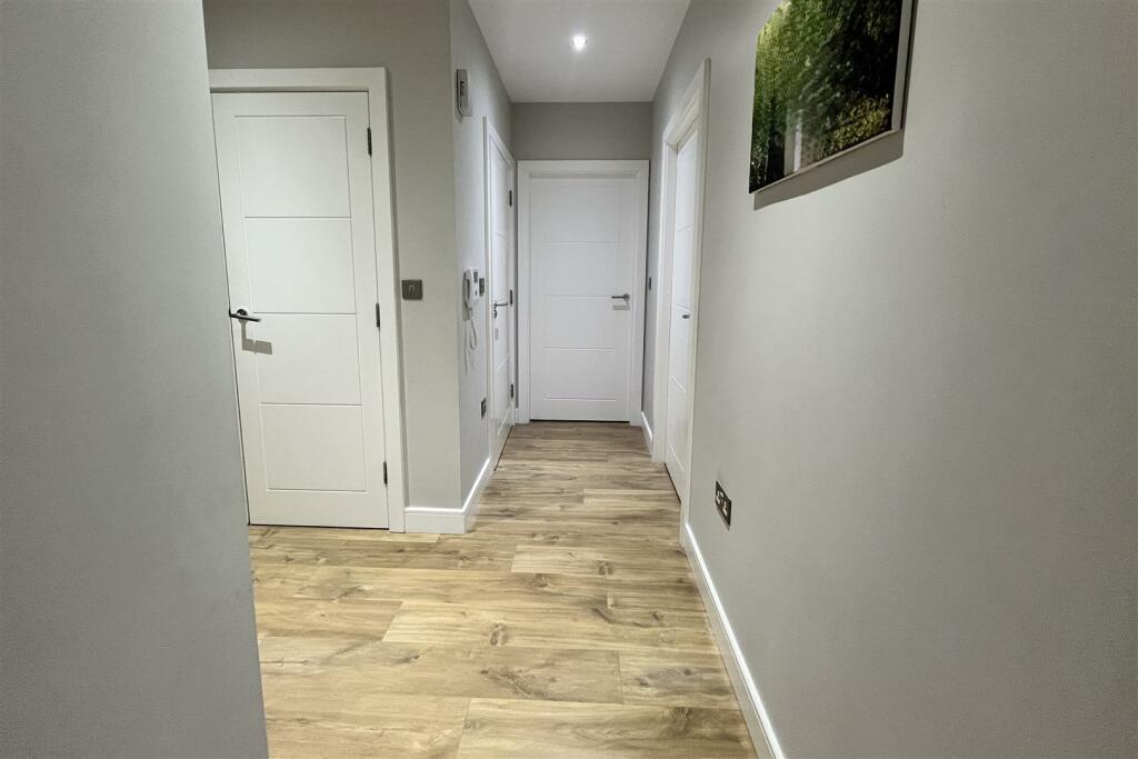 INNER HALLWAY