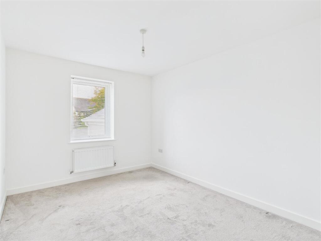 2 Webbs Court - 05.jpg