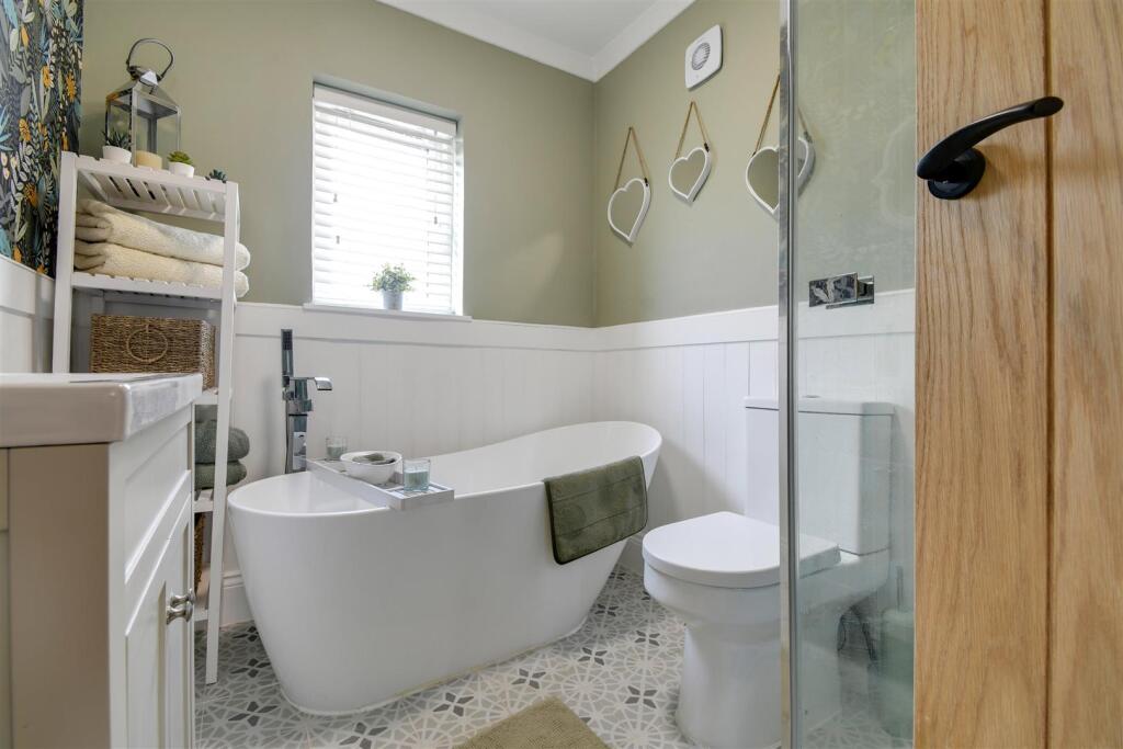 Family bathroom