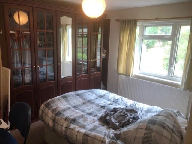 32 Dudley Road Room 1