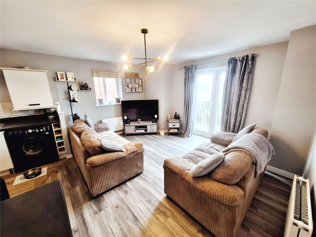 Lounge/Dining Room A
