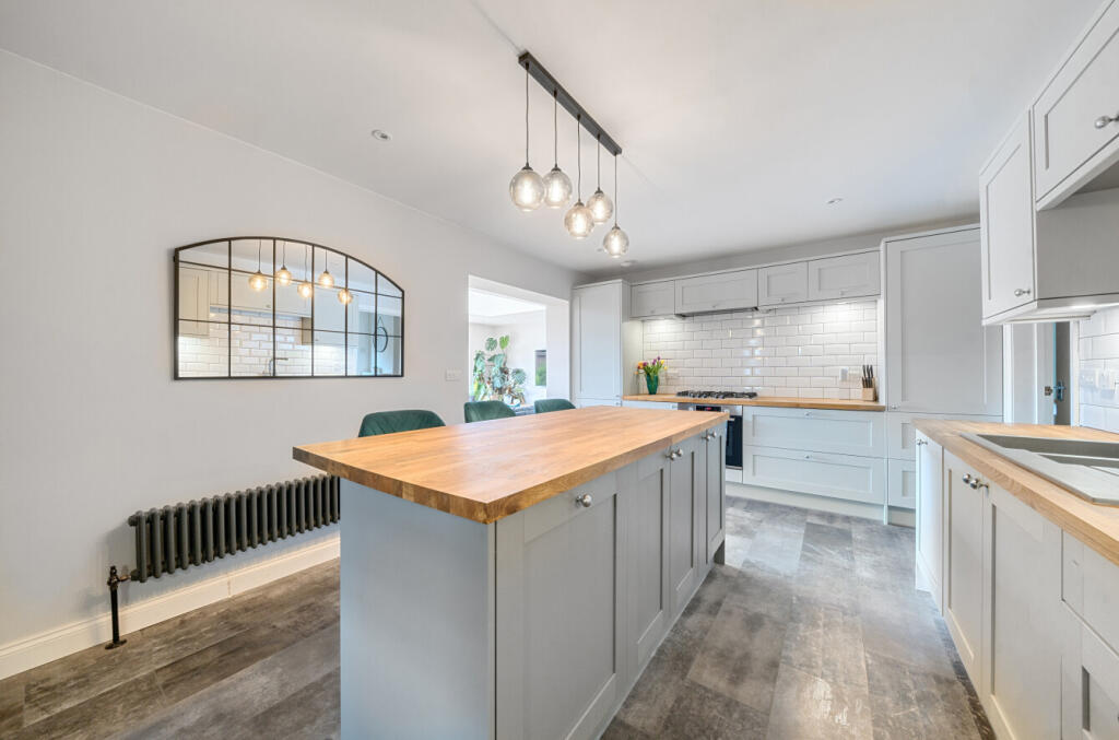 1302222-22-683892...