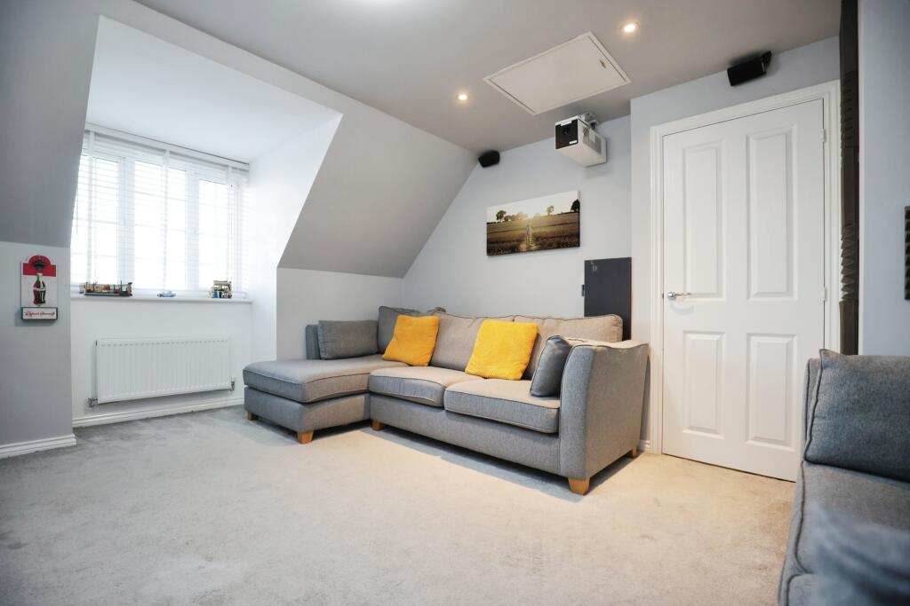 Cinema Room/Bed Five