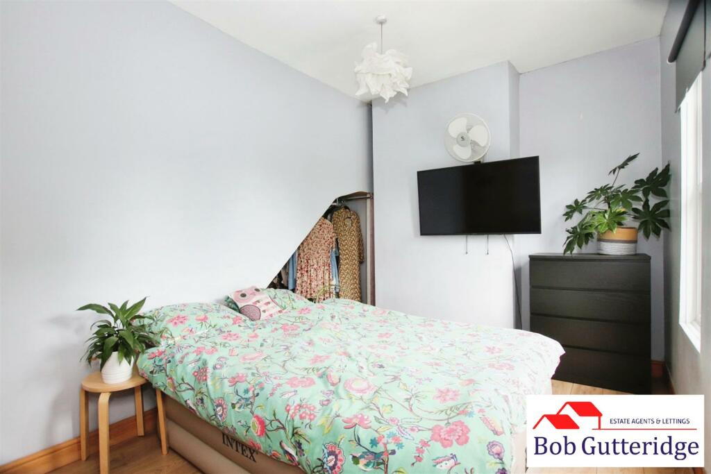 BEDROOM ONE (FRONT)