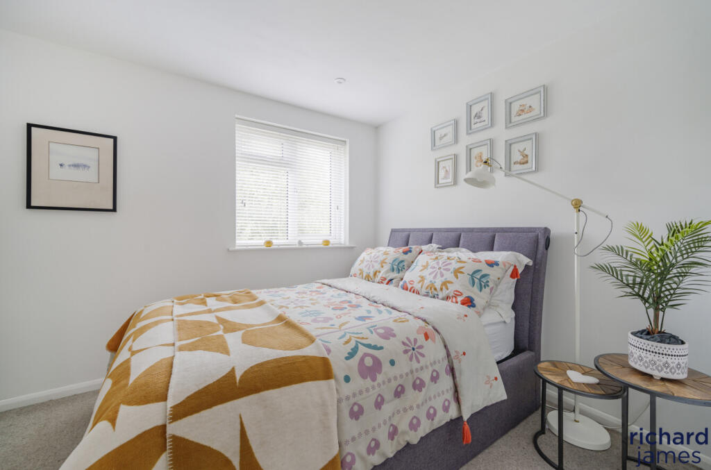 0eee9edb-8acd-4e0...