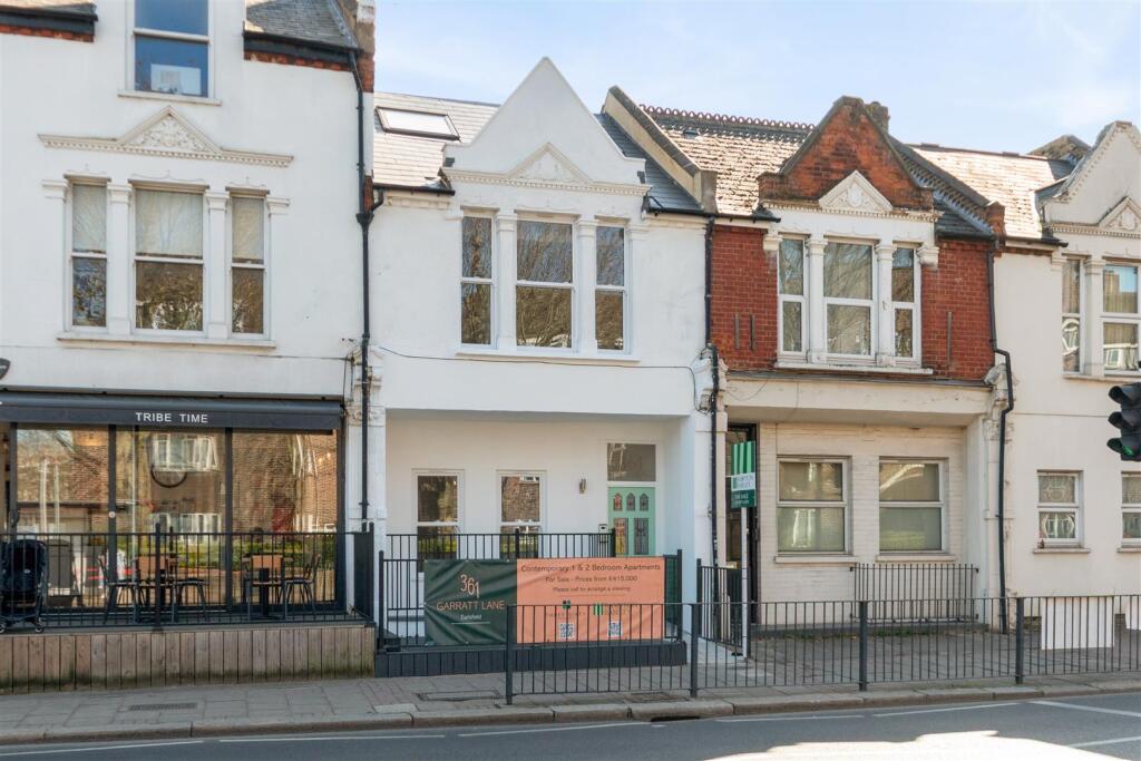 Garratt Lane 361 PH1.jpg