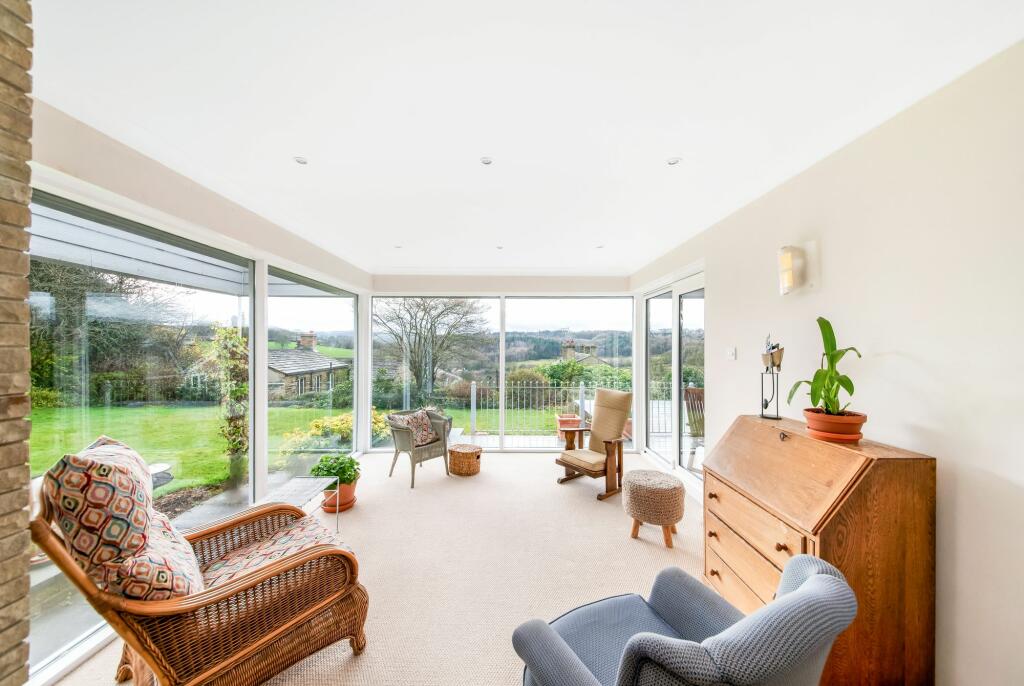 GARDEN ROOM