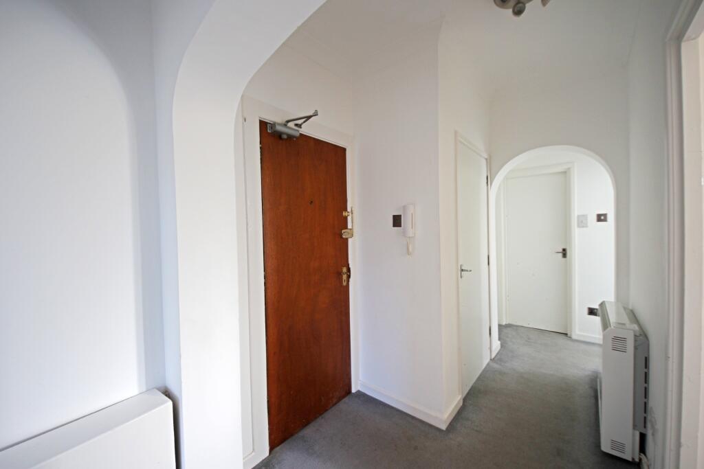 hall 1