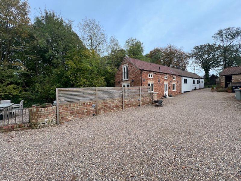 Communal entrance and parking