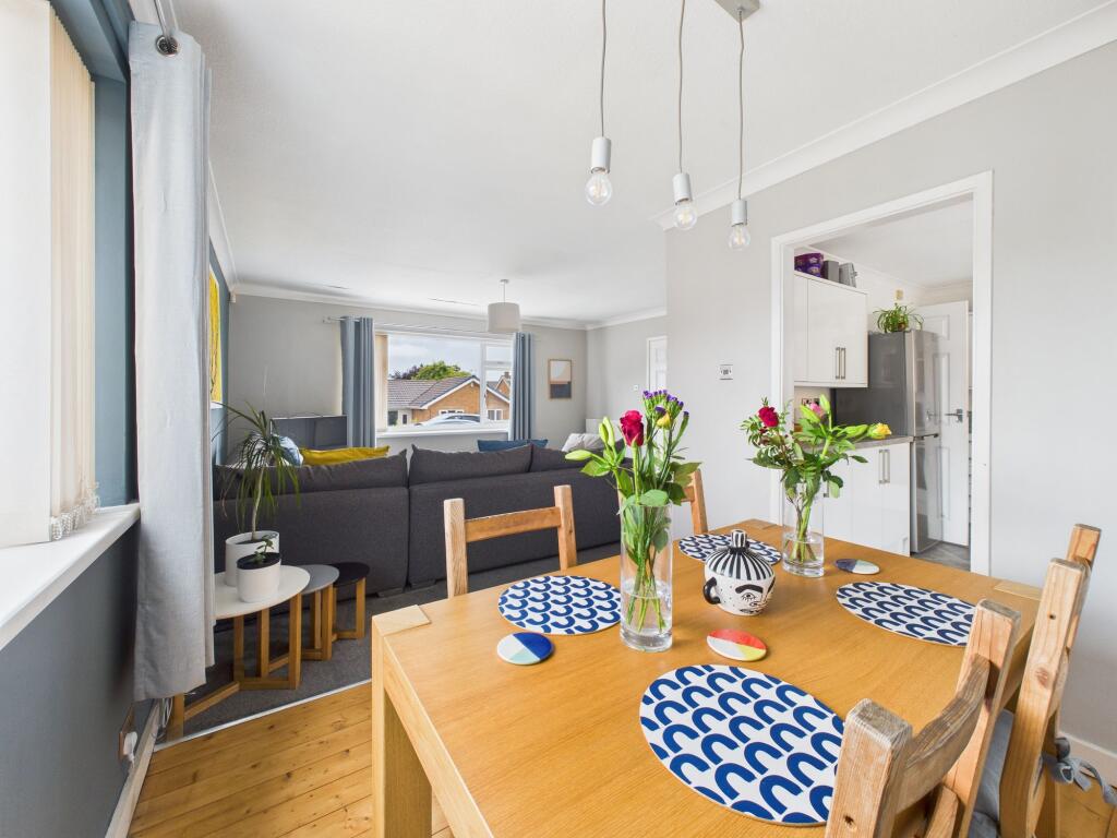 Loung/Dining Room