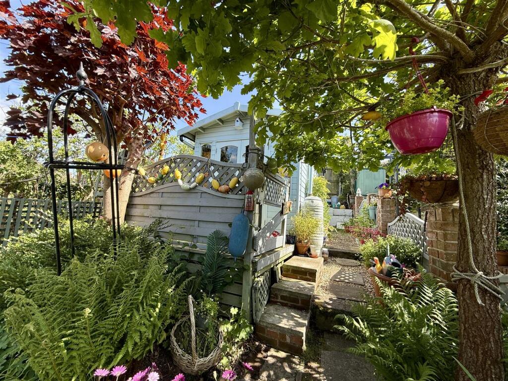 Summerhouse &amp; Shed: