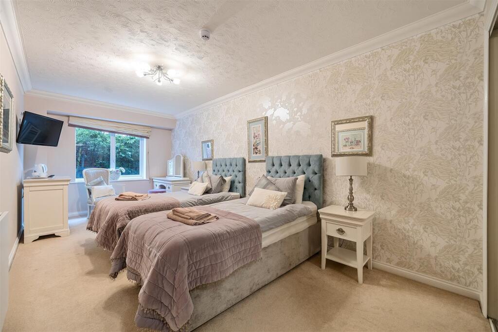 Owners Guest Suite.jpg