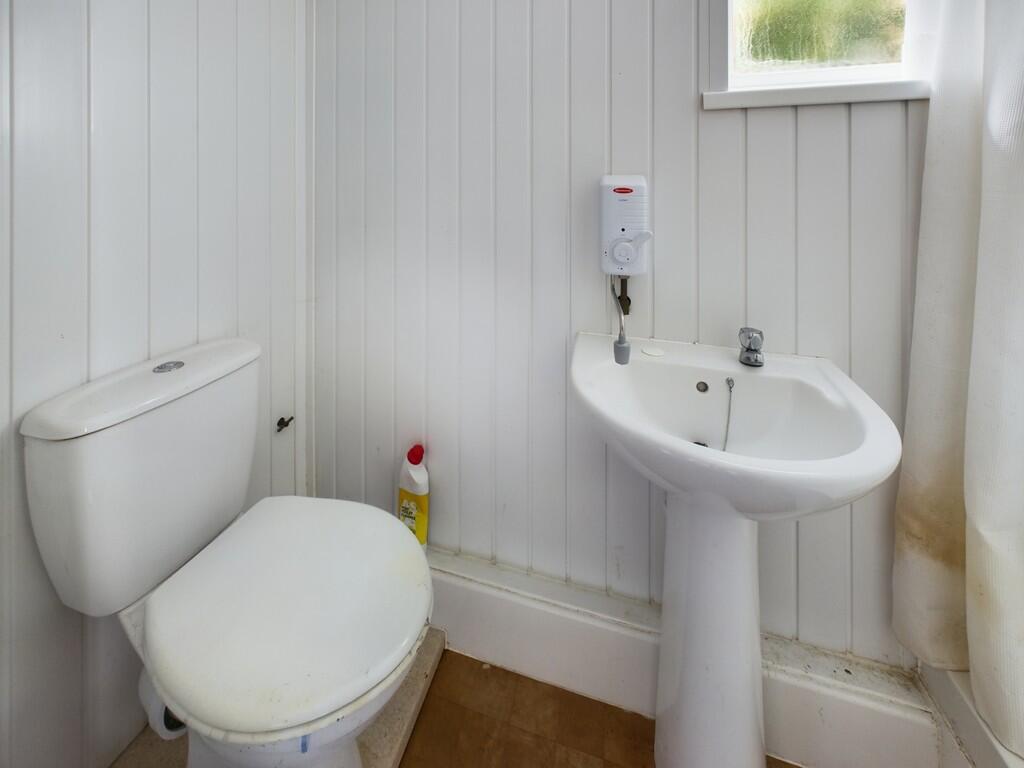 CAM03974G0-PR0101...