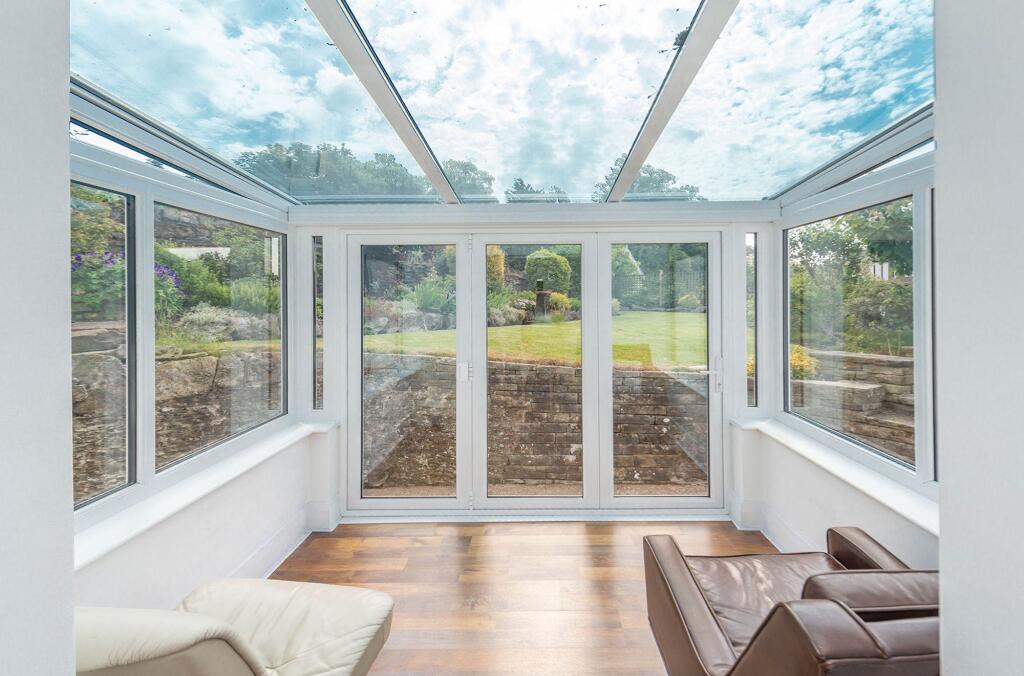 CONSERVATORY ENTRANCE HALLWAY AND LANDING