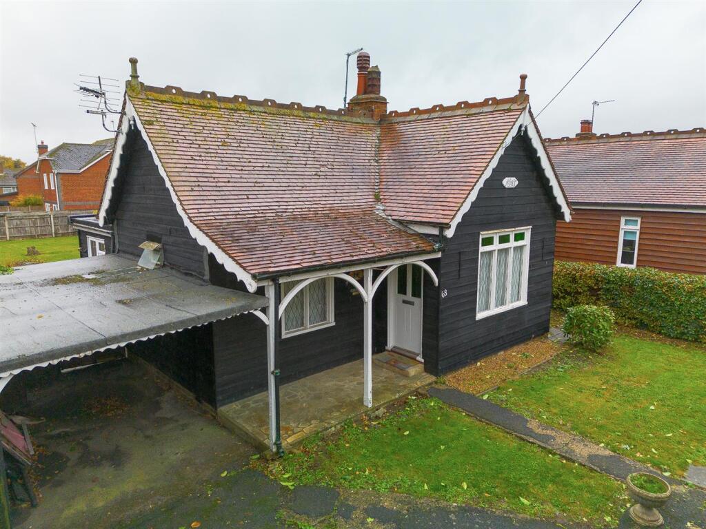 Mackenders Lane, Eccles1.jpg