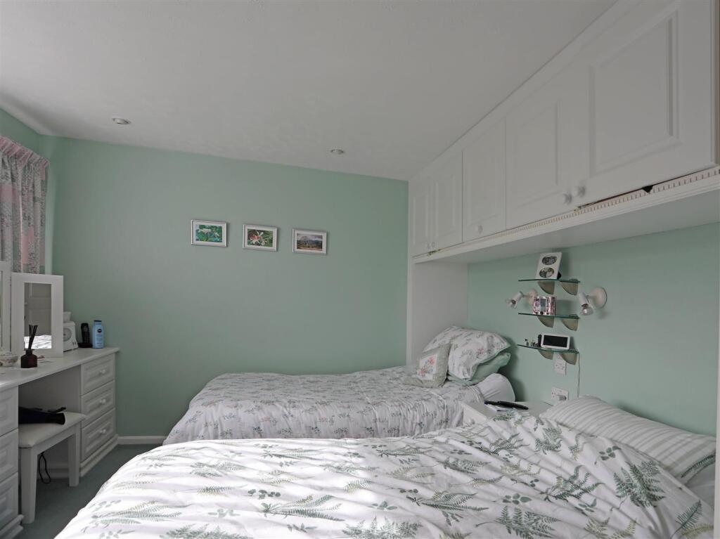 Master Bedroom.jpg