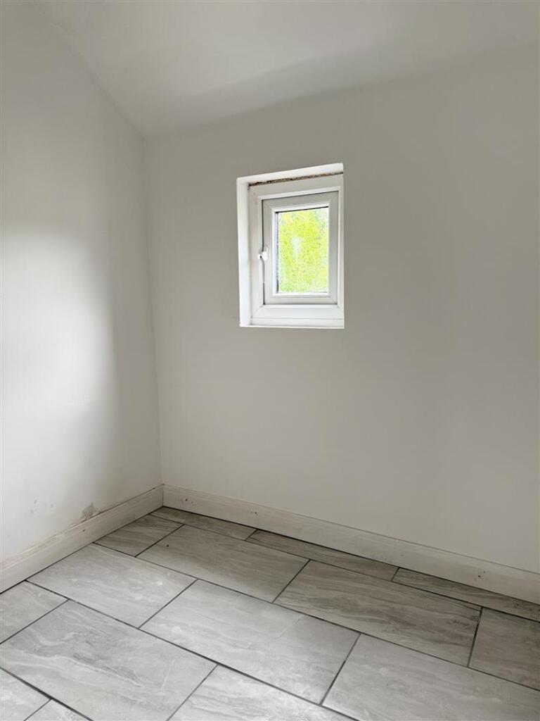 leanto.jpg