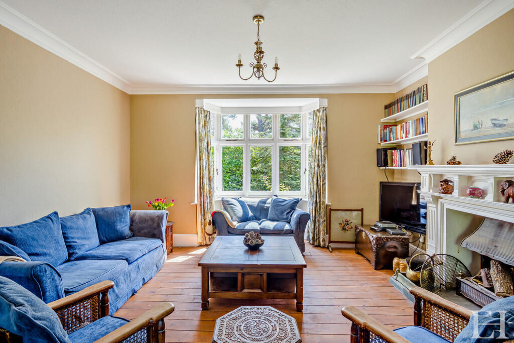 8647466-interiorW...