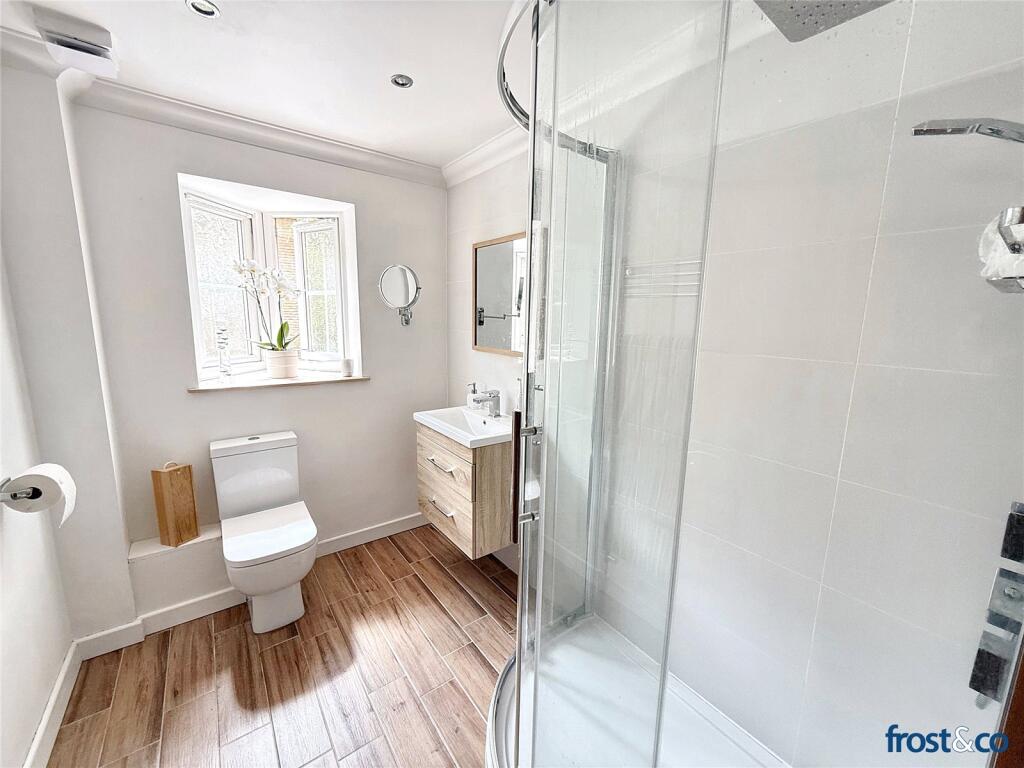 Ensuite