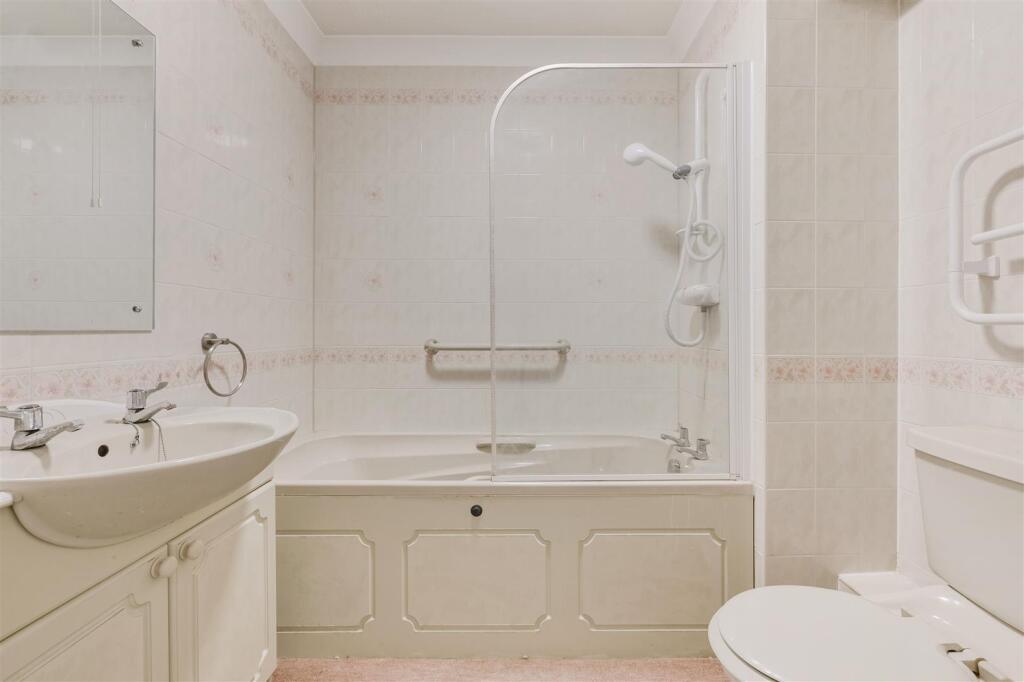 SADDLERS COURT (7).jpg