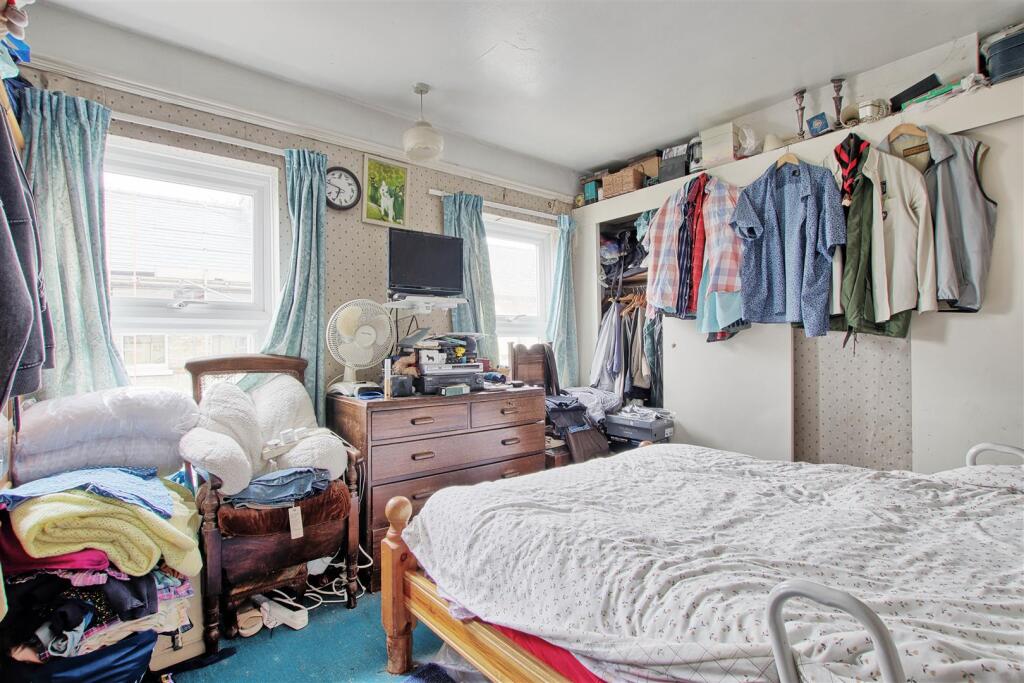 Bedroom one.jpg