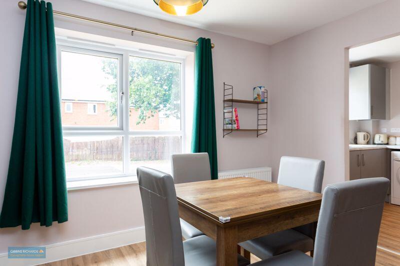 Sitting/Dining Room