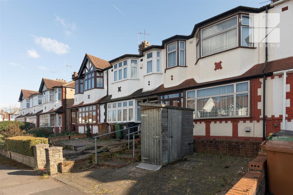 39 Beech Hall Crescent_0038.jpg