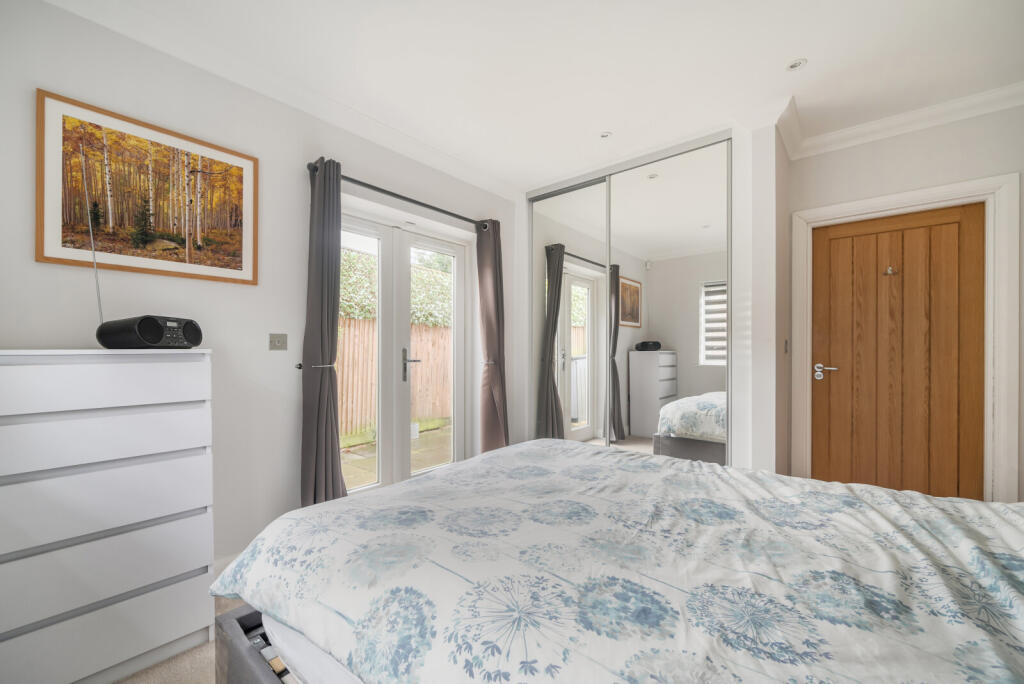 1395902-13-695f84...