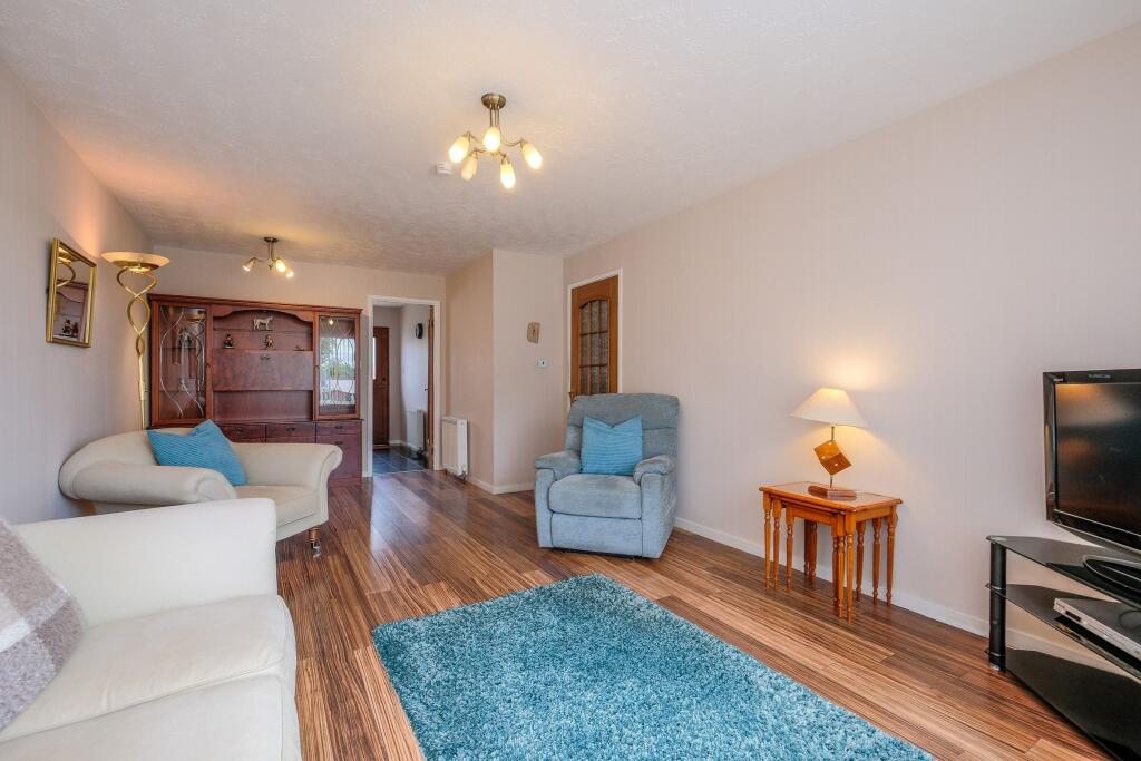 Lounge alternative view