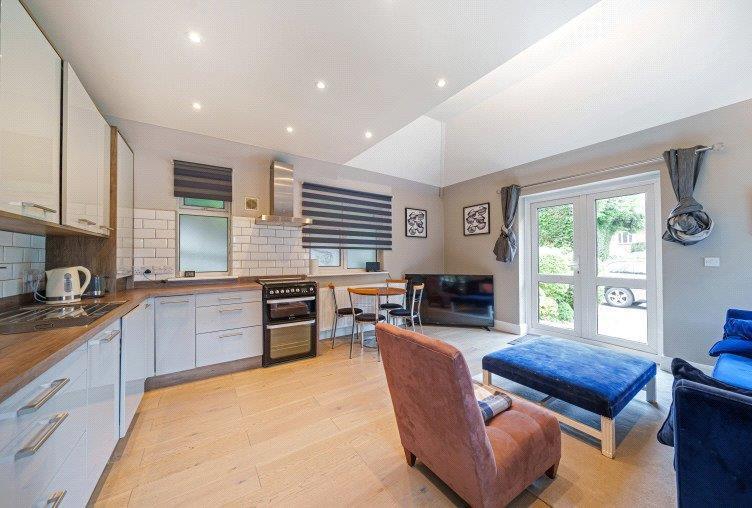 Kitchen/Lounge