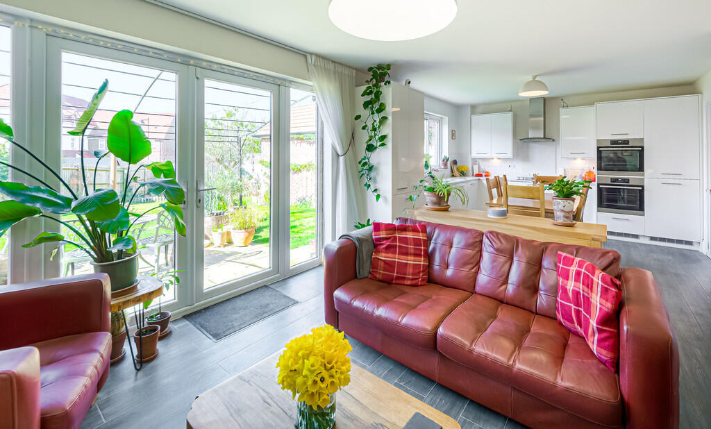 Kitchen/dining ro...