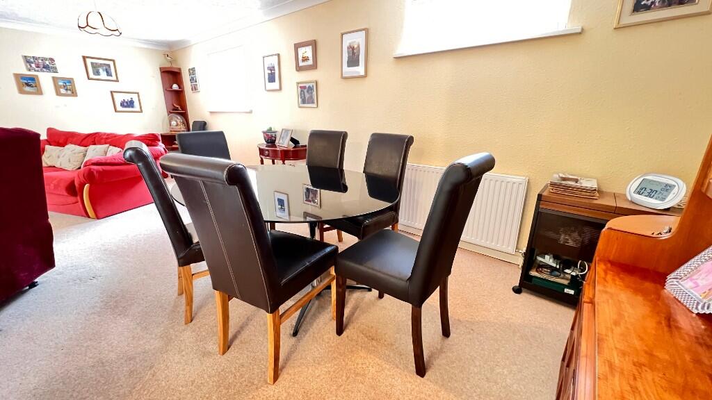 Lounge/Diner