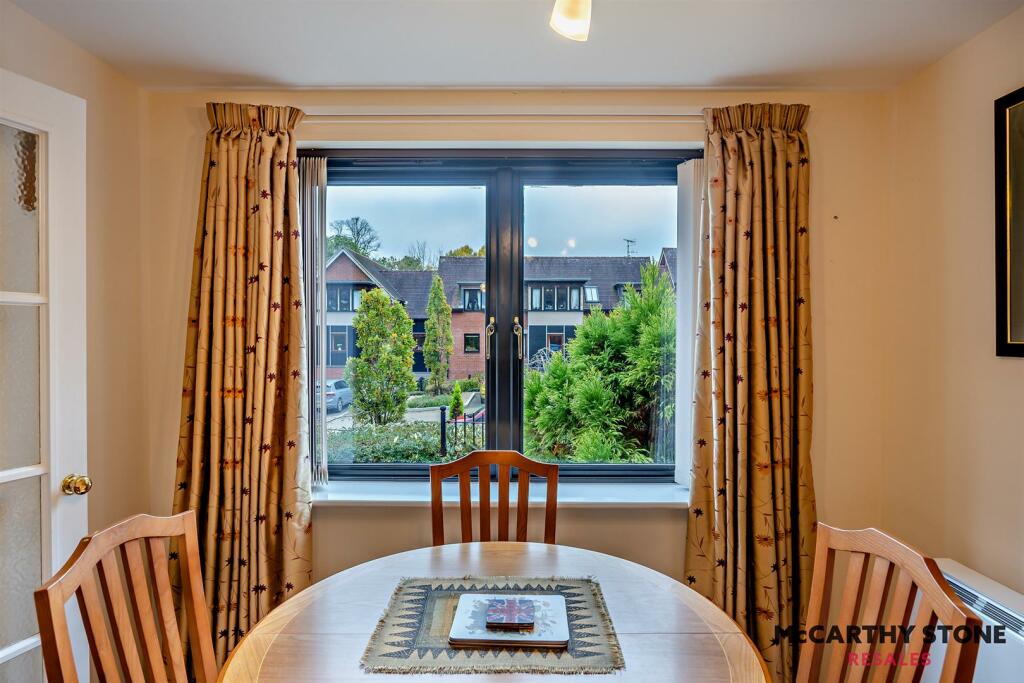 8627017-interior06-800.jpg