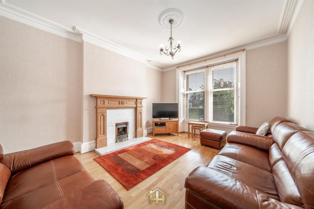 27 SHAMROCK ST DD4 7AH EDIT (39 of 68).jpg