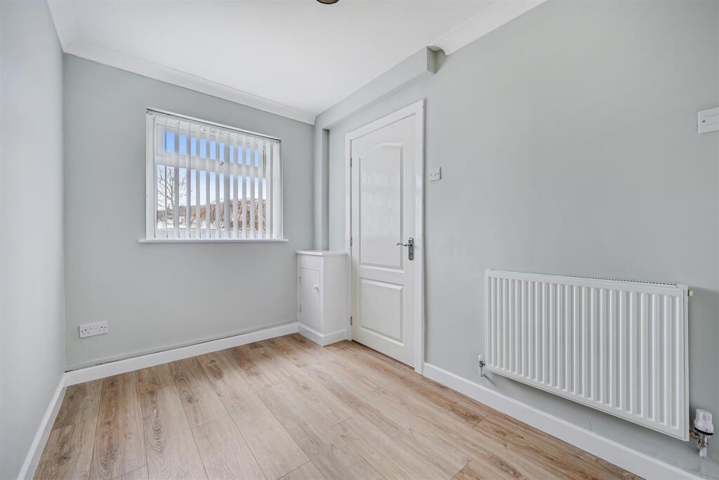 Reception Room/Bedroom 4