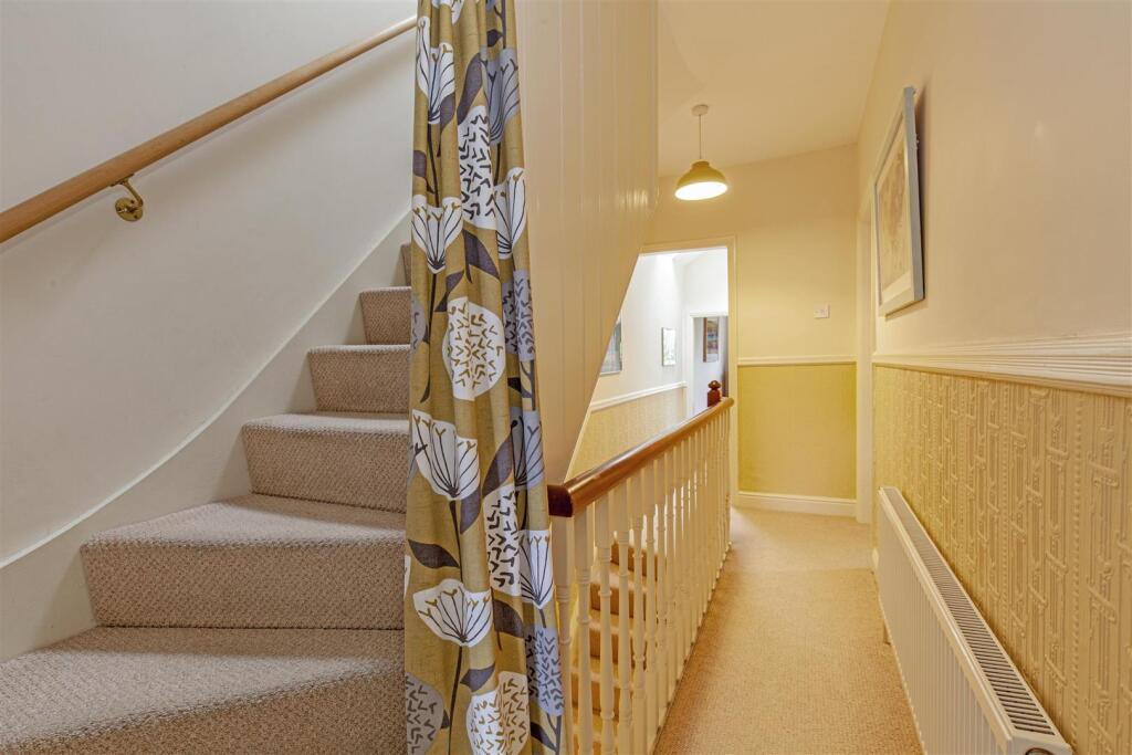 First Floor Galleried Landing