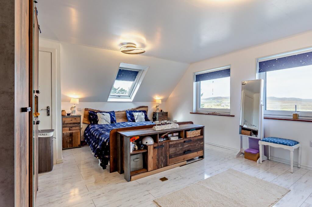 152 Oldshoremore