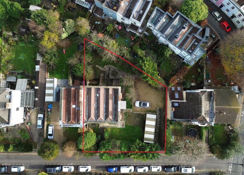 10 - Substantial Four Storey Building For Sale, So