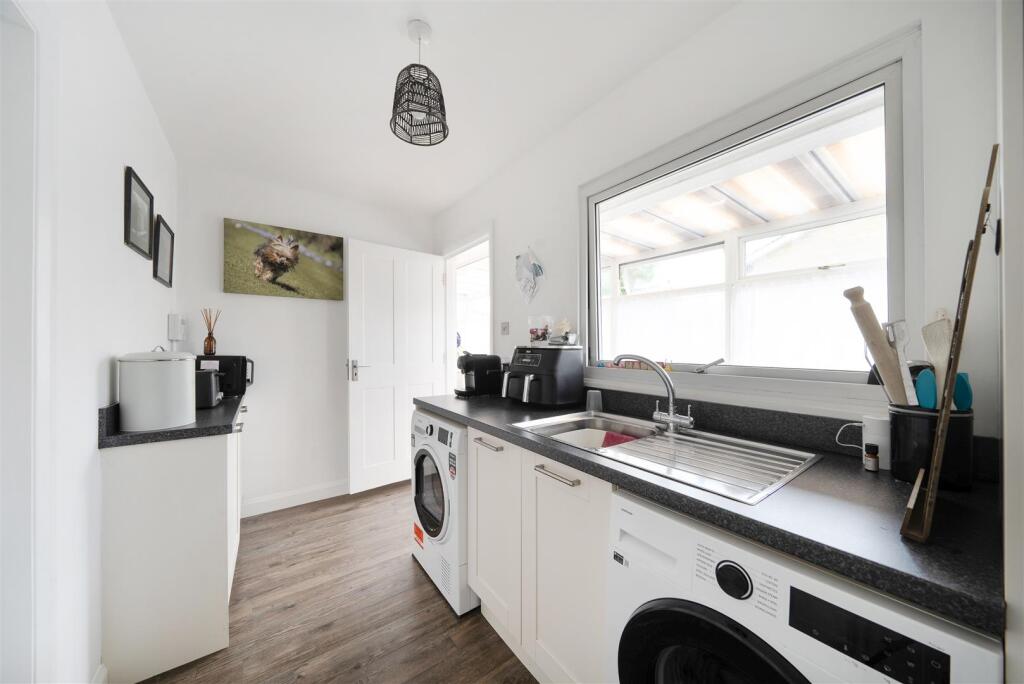 1 Pigeon Hill, Tiffield (33).jpg