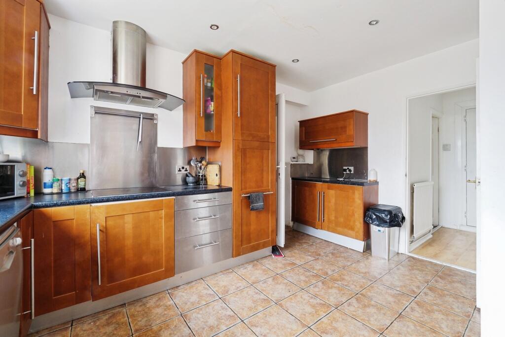 Fitted Kitchen
