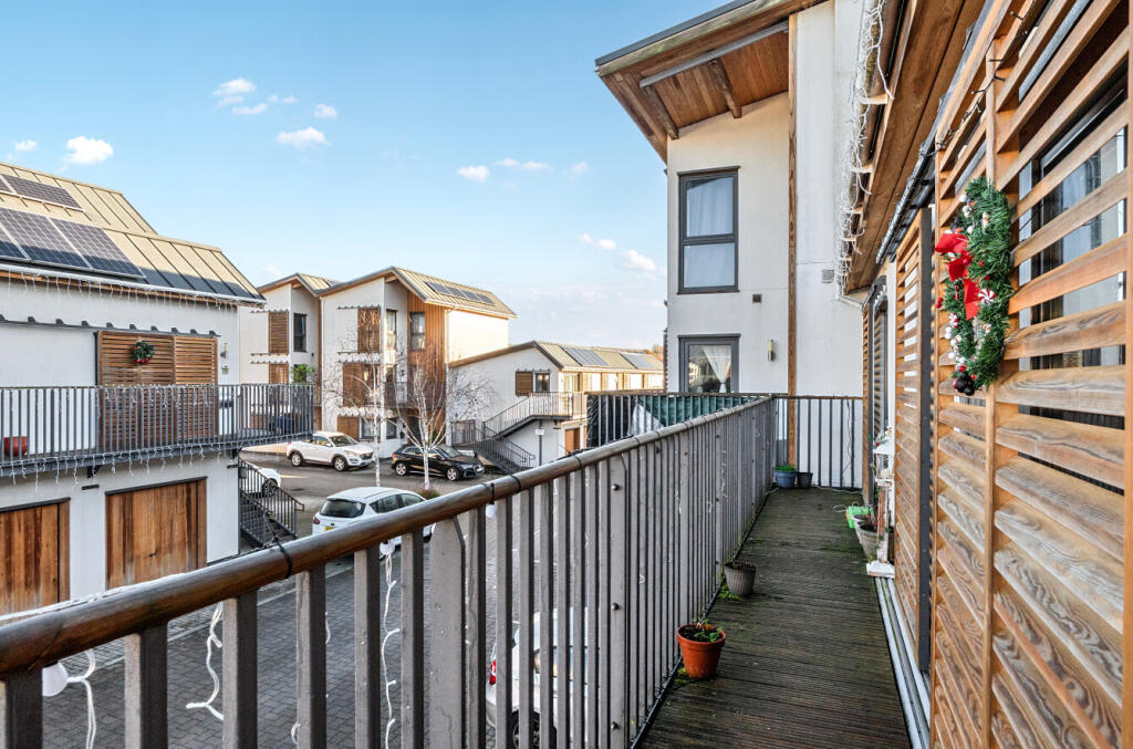 1386925-18-69300e...