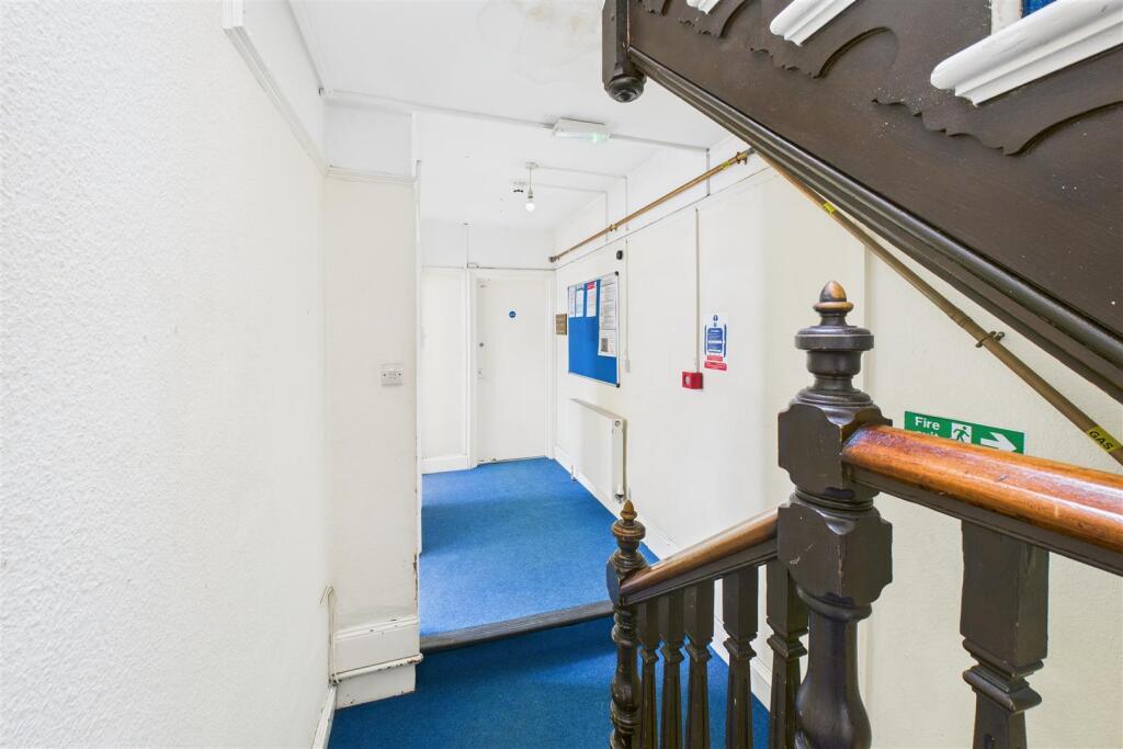 97 Woodland Road, Redland, Bristol BS8 1US | Freeh