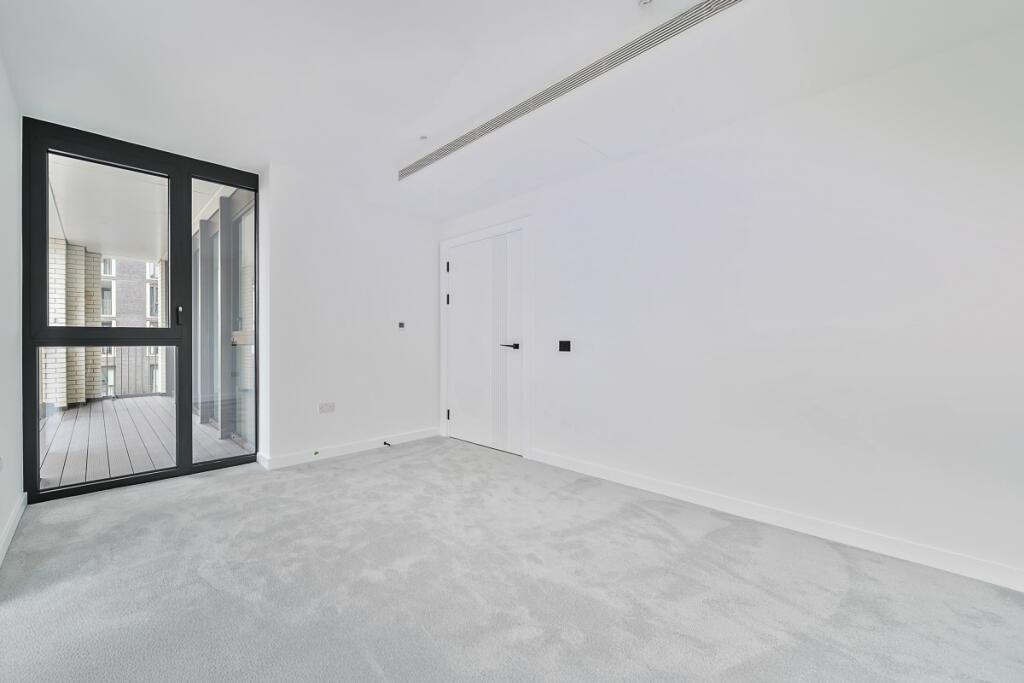 1331395-8-6882410...