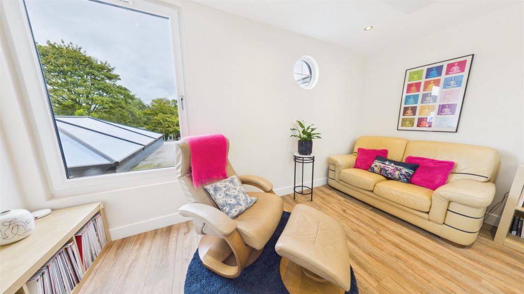 First Floor Landing Area.png