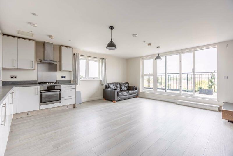 open plan Living room / Kitchen