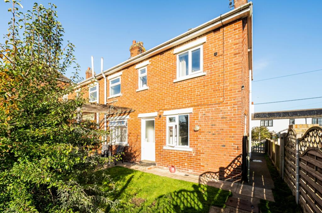 1371856-1-68f8a74fb1733