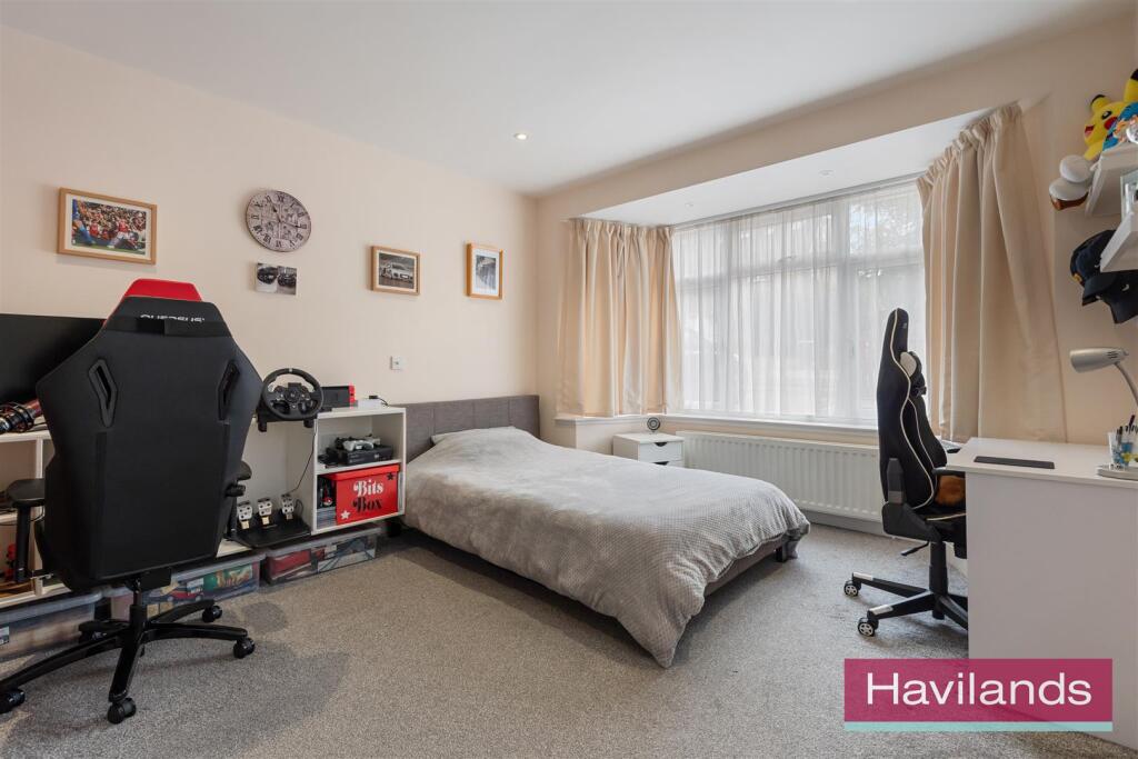 Lindal Crescent-3.jpg